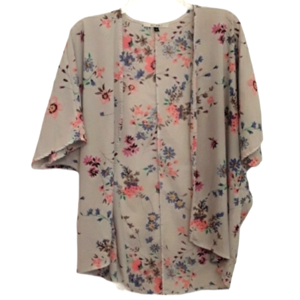 Miami Grey Floral Kimono Coverup EUC sz M